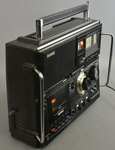 Sony-CF-950S multi-wave radio & cassette